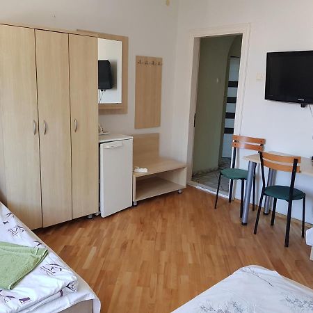 Livingpalanga Meta1 Appartement Buitenkant foto