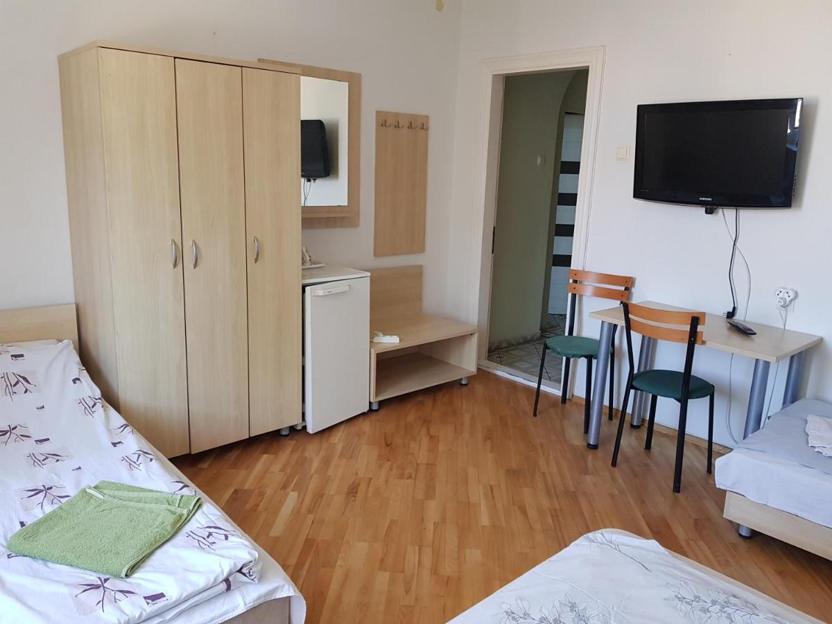 Livingpalanga Meta1 Appartement Buitenkant foto